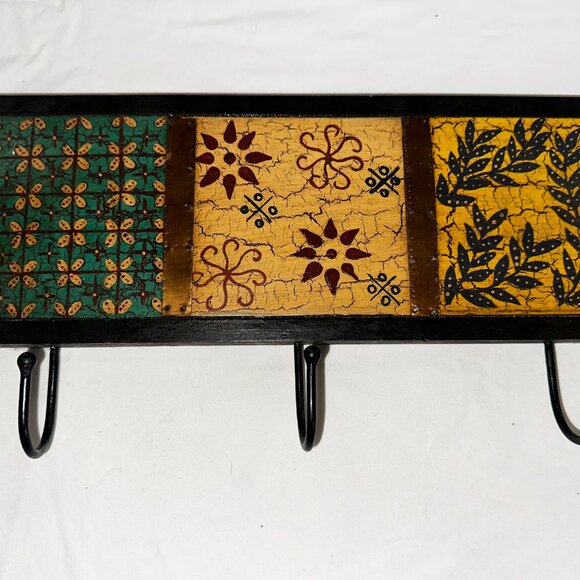 Pier 1 Hand Painted Wall Hook Rack 4 Hooks Boho Wood Entryway Coat Decor-I010 - Picture 4 of 5